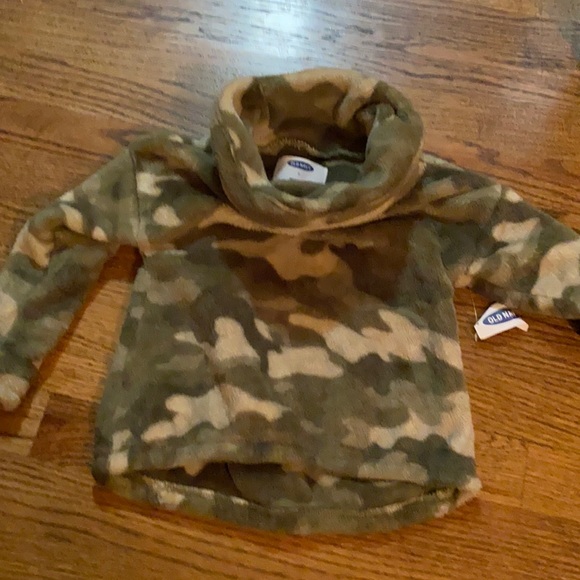 Old Navy Other - Old Navy Camo Sweatshirt
